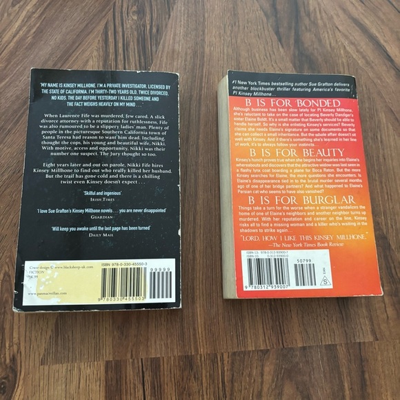 Sue Grafton Alphabet Book Series Bundle of 2 - Picture 2 of 11